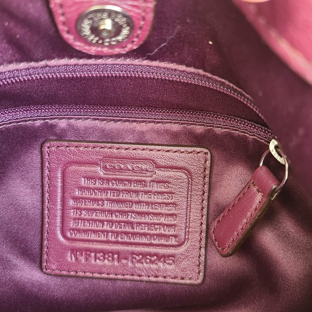 Coach Handbag Berry and Silver Sig Campbell Hobo - Picture 9 of 12